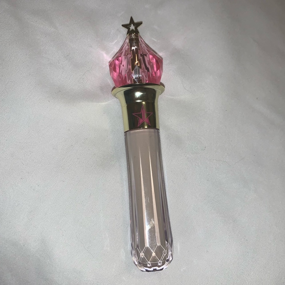 Jeffree star cosmetics magic star concealer